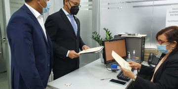 Diputado Elías Matos deposita resolución que solicita al PE incluir a transportistas en programas de asistencias