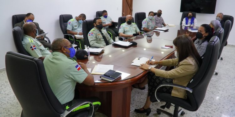 Fiscales de tránsito y la DIGESETT acuerdan acortar procedimientos de accidentes