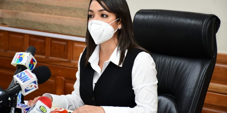 Senadora Faride Raful presenta anteproyecto de ley que honra sacrificio de grandes mujeres de la Patria