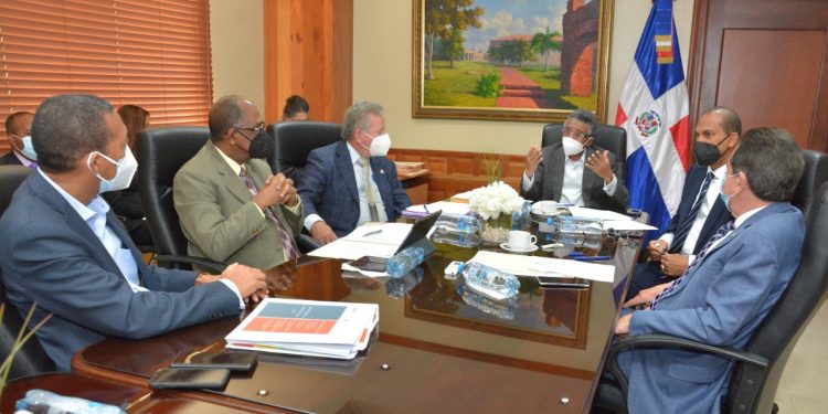 Senadores acuerdan realizar descensos en Dajabón, Independencia y Peravia