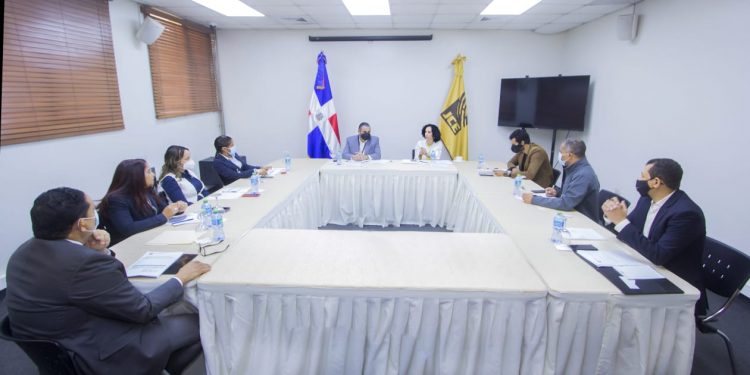 JCE y TSE buscan agilizar procesos en las  rectificaciones de actas del Registro Civil