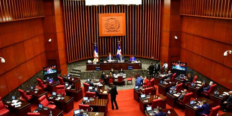 Senadores acogen Resolución de Invitación al Pleno de la Cámara de Cuentas