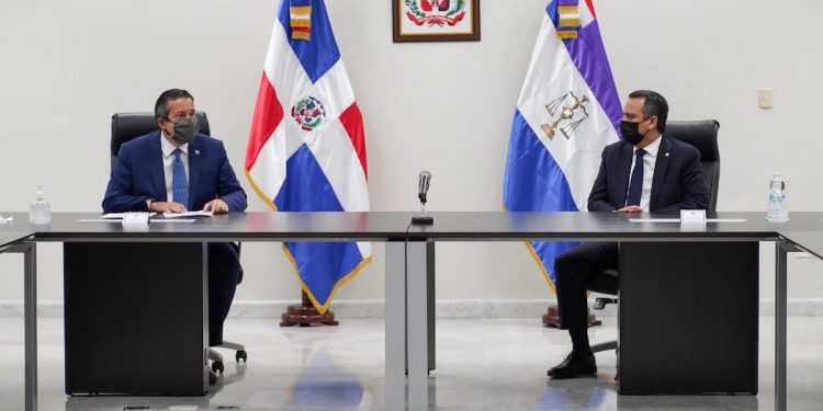 Registro Inmobiliario y Medio Ambiente dotarán de títulos de propiedad las áreas protegidas