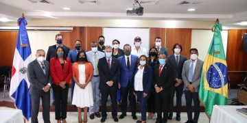 Embajador de Brasil visita la Cámara de Diputados para establecer agenda bilateral.