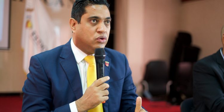 Presidente de Fedomu solicita vacunar obreros de ayuntamientos.