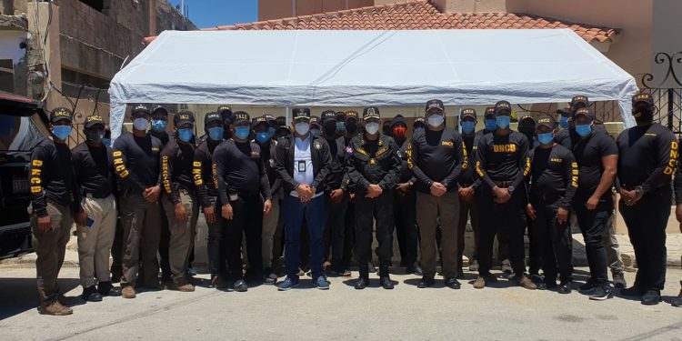 PRESIDENTE DNCD RECORRE REGIÓN ESTE Y EXHORTA A LOS AGENTES SERVIR CON INTEGRIDAD.