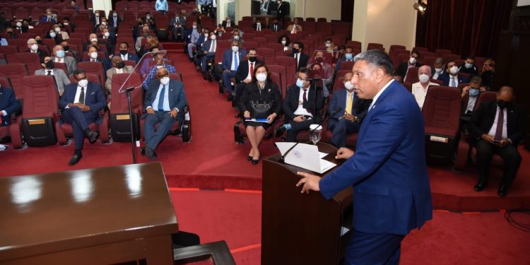 Diputados en Comisión General reciben detalles del Plan Estratégico de Seguridad Ciudadana del Gobierno.