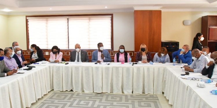 Comisión Bicameral de seguridad social celebra sus próximas vistas públicas en Azua.