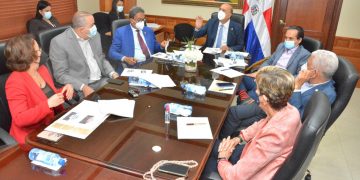 Comisión de Seguridad Social del Senado da seguimiento a entrega de ahorros en AFP a familiares de contribuyentes fallecidos