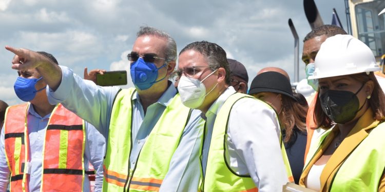 Director Autoridad Portuaria valoró como positiva aprobación del BID para financiamiento del puerto de Bahía de Manzanillo.