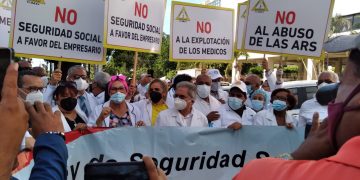 Waldo Ariel Suero, calificó de “conjura” y “patraña” muy bien organizada entre el sector empresarial y la Federación de los Trabajadores Industrial (Conati)