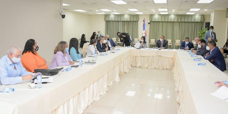 PLD RATIFICA A GUSTAVO SÁNCHEZ COMO VOCERO EN LA CÁMARA DE DIPUTADOS