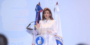 PRM realiza exitoso seminario con sus diputados para fortalecer relación partido-gobierno