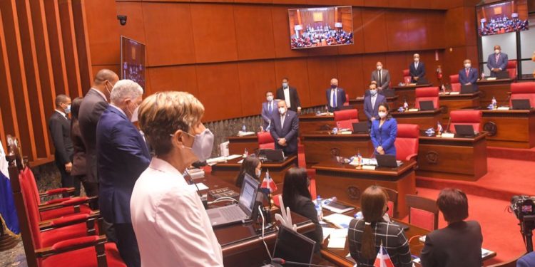 El Senado aprueba el proyecto de Ley de Simplificación de Trámites (burocracia cero)