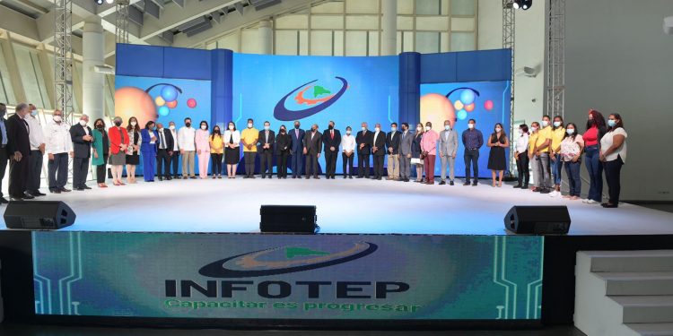 INFOTEP propone RD capacite en ocupaciones y profesiones en base a nuevas tecnologías