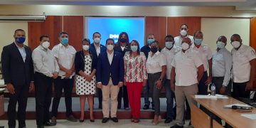 Comisión de Tecnología escucha peticiones de revendedores de internet