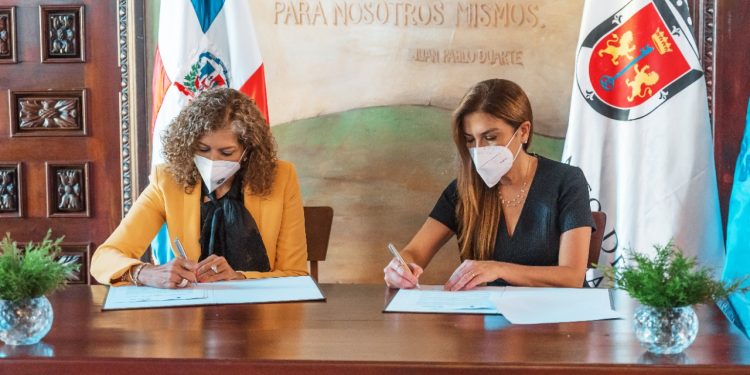 ADN y Agente de Remesas y Cambio Vimenca suscriben acuerdo para crear “Monumento a la Diáspora Dominicana”