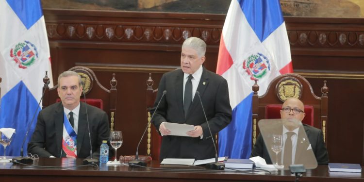 Presidente del Senado llama a la unidad nacional frente a retos por conflicto bélico internacional