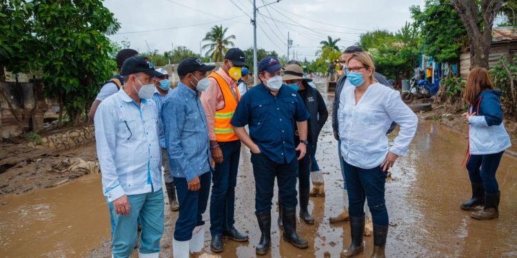 Gobierno dominicano ejecuta acciones rápidas en apoyo a familias afectadas por lluvias en Montecristi