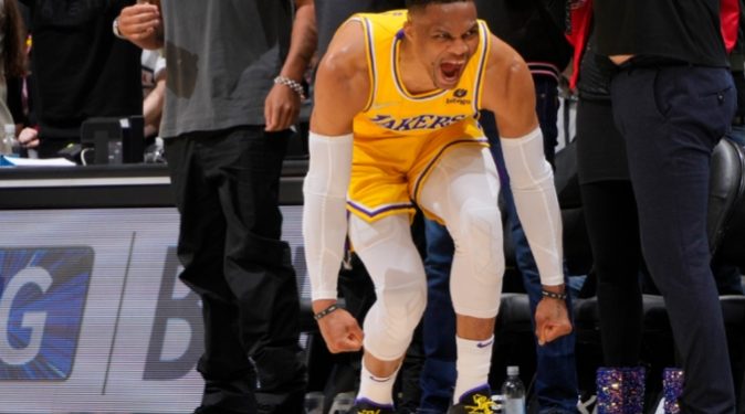 Westbrook salva a los Lakers y los Sixers someten a Doncic