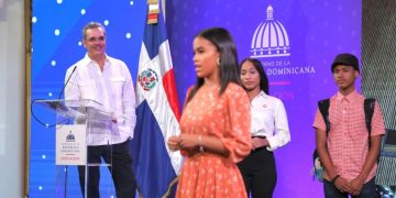 Presidente Abinader encabeza lanzamiento programa de aprendizaje del inglés