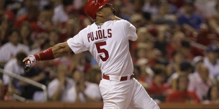 Albert Pujols acuerda con los Cardenales