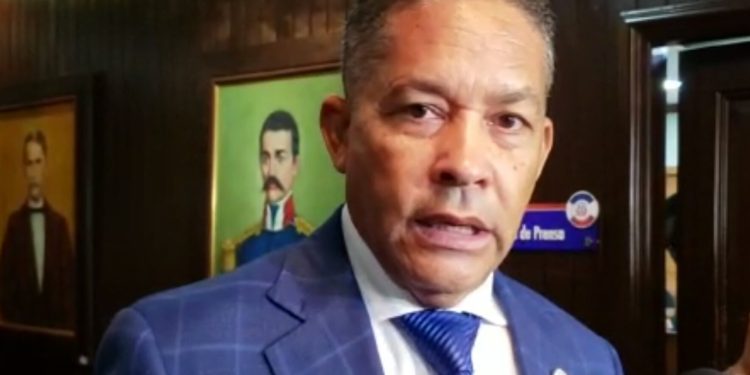 Diputado Eugenio Cedeño exhorta a Comité Ejecutivo Nacional del PRM evitar una “miguelización”