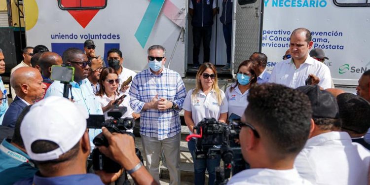 Neney Cabrera anuncia Propeep ampliará en 2022 a 300 mil los beneficiarios en jornadas de inclusión social