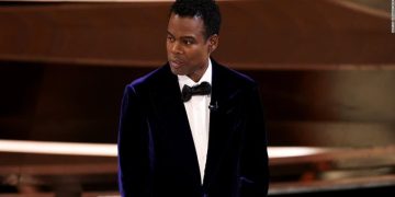 Chris Rock sobre lo ocurrido en los Óscar: “Todavía lo estoy procesando”