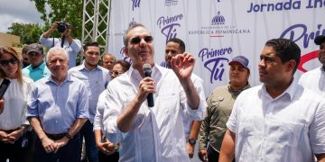 Abinader reitera el Gobierno trabaja para mejorar calidad de vida de la gente