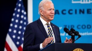 Biden aprueba $800 millones en ayuda militar a Ucrania