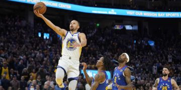 Warriors se vuelven una pesadilla para Denver, Dallas iguala serie con Jazz, Filadelfia gana