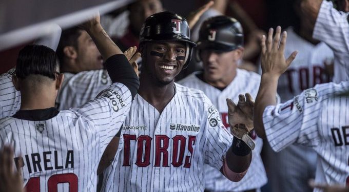 Inicia temporada de la Liga Mexicana con 41 dominicanos en rosters