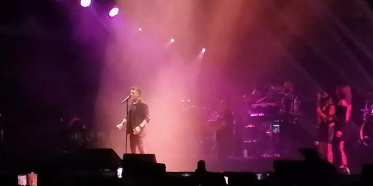Alejandro Sanz dejó su “Alma al aire” y el “Corazón partío” de los dominicanos