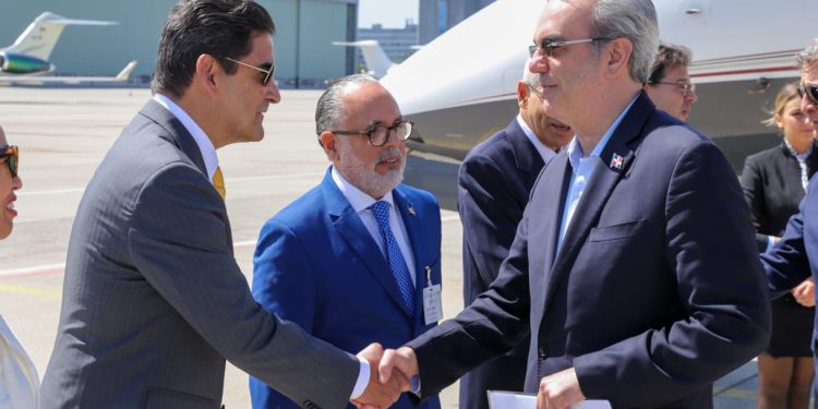 Presidente Abinader llega a Suiza; participará en Asamblea Mundial de la Salud y Foro Económico Mundial