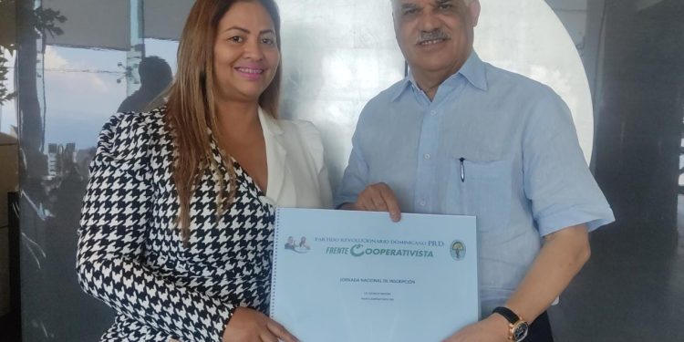 Líder cooperativista pondera a Miguel Vargas entre políticos de mayor experiencia para dirigir los destinos del país en 2024