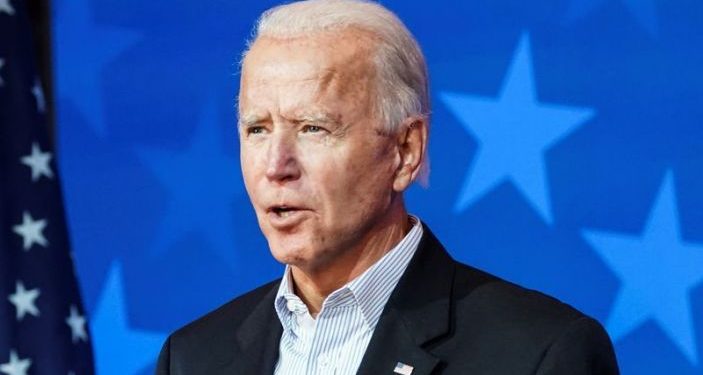 Biden ordena ondear banderas a media asta por el tiroteo en escuela de Texas