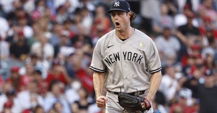 Yankees ganan octavo en fila, Tigres vencen a Dodgers, pese a hito de Kershaw