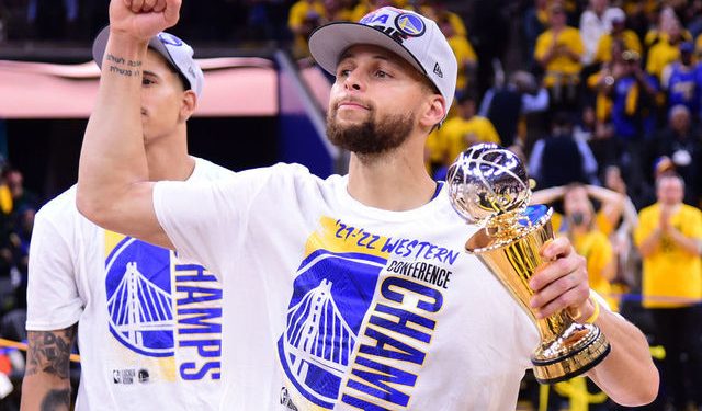 Curry gana el primer trofeo Magic Johnson para el MVP de las finales del Oeste