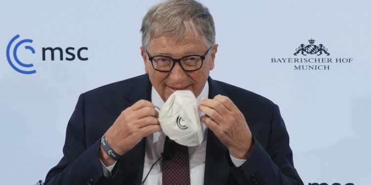 Bill Gates da positivo por covid-19