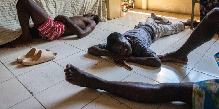 Las bandas armadas en Haití se refuerzan con los niños en situación de calle