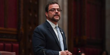 Nueva York elimina impuestos de 16 centavos por galón a la Gasolina