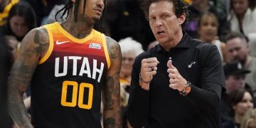 Quin Snyder renuncia como entrenador de los Utah Jazz