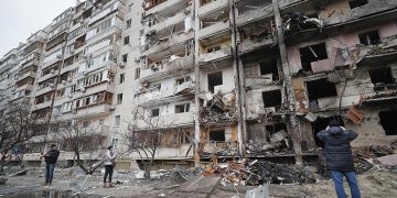 Suecia anuncia ayuda de 100 millones de dólares a Ucrania