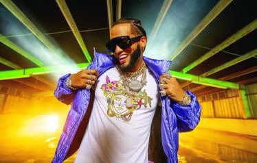 ¡A casa llena!, reconocen logro de El Alfa tras concierto en estadio olímpico