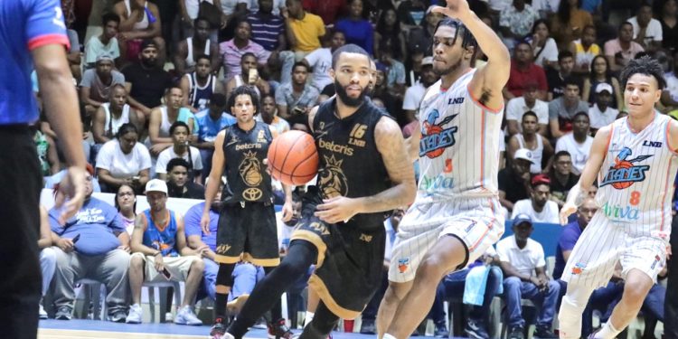 Leones eliminan a  Titanes y enfrentarán a los Indios en la final LNB