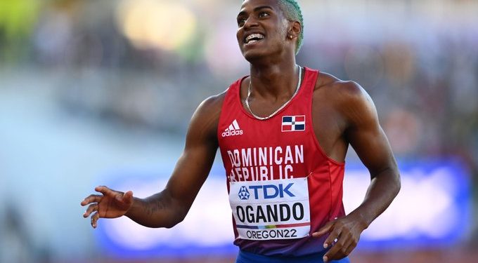 Ogando y Yancarlos avanzan a semifinales de los 200 metros en mundial atletismo