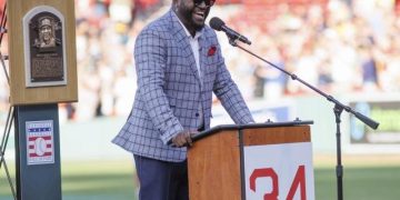David Ortiz es homenajeado por los Medias Rojas en el Fenway Park