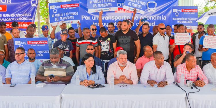 Fenatrano dice cambio  en sector transporte debe ser con verdaderos chóferes