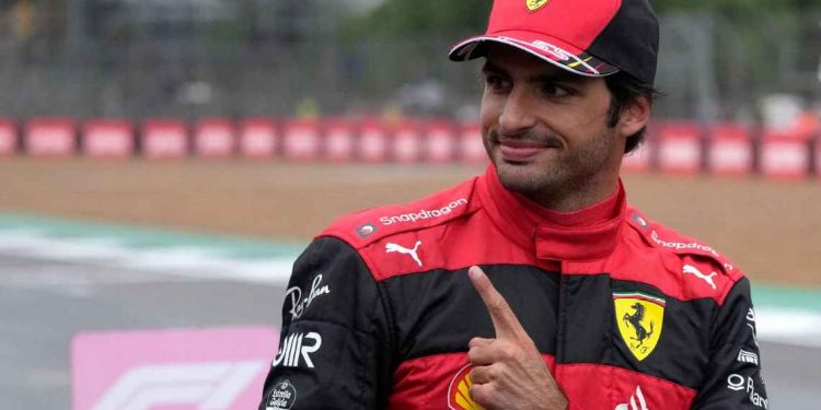 Carlos Sainz arrancará primero este domingo en el Gran Premio de Gran Bretaña